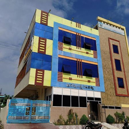 Prasanna Laxmi Residency Bhadrachalam Ngoại thất bức ảnh