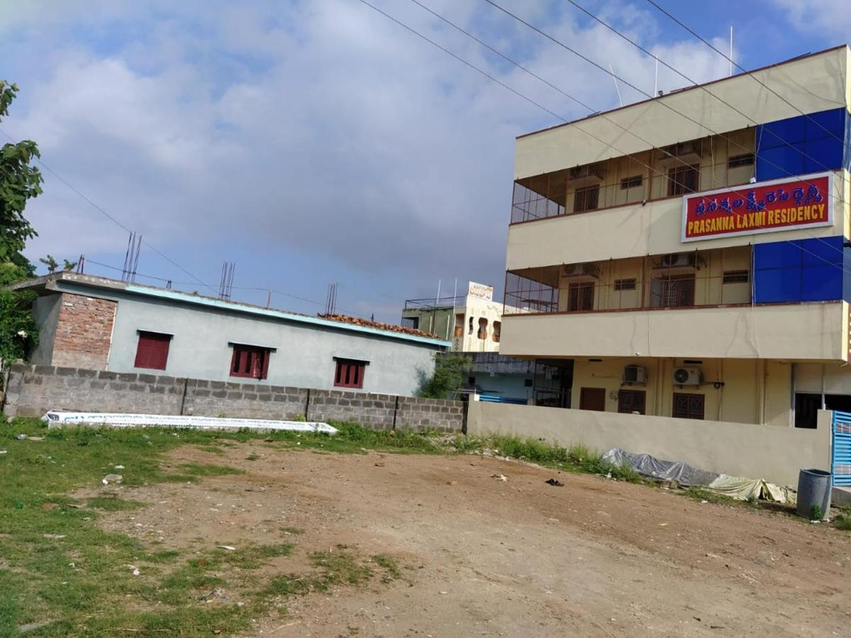 Prasanna Laxmi Residency Bhadrachalam Ngoại thất bức ảnh